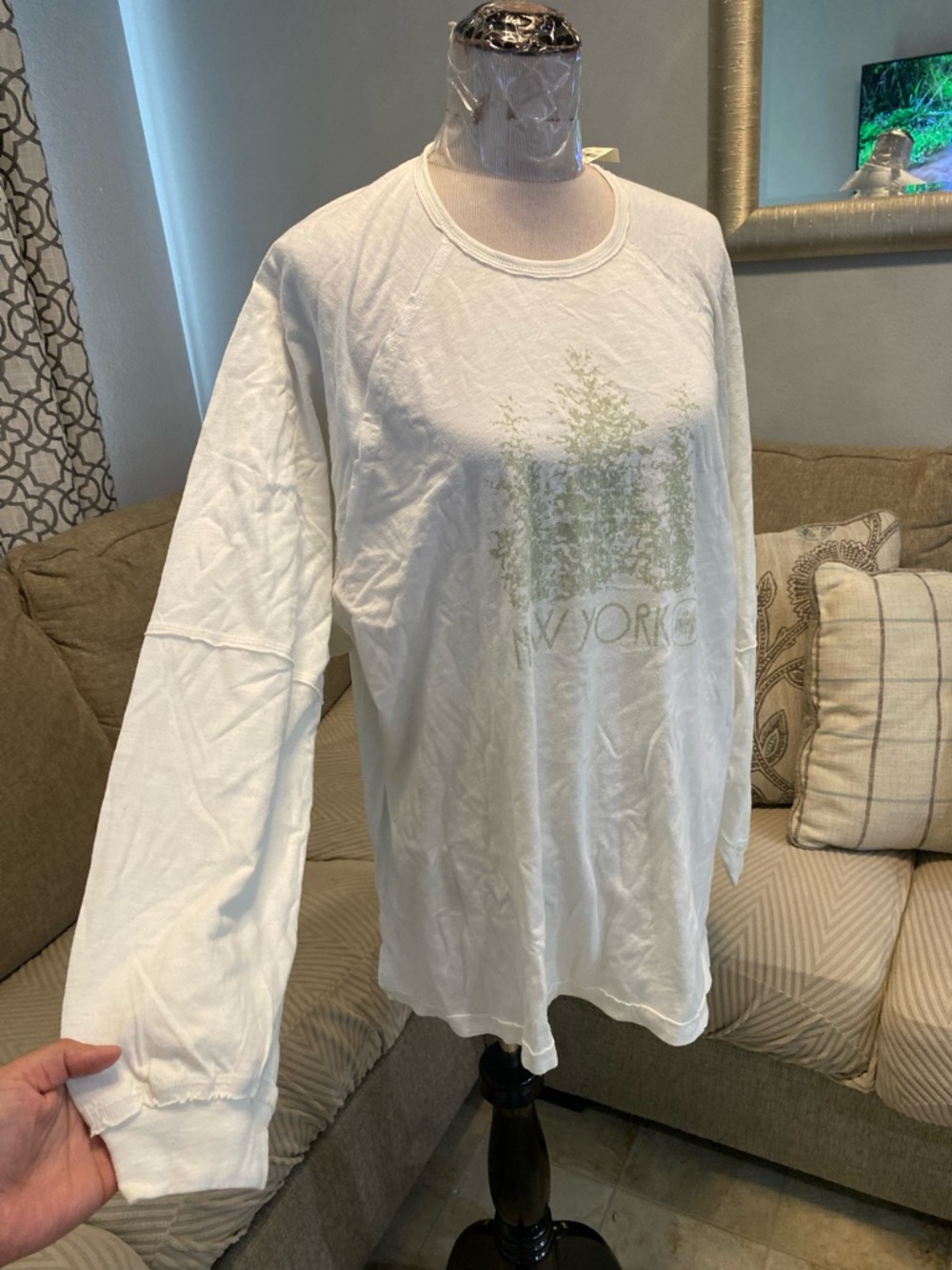 New cream Aerie Large Cozy Long Sleeve Oversized Boyfriend T-Shirt, relaxed - Picture 6 of 10